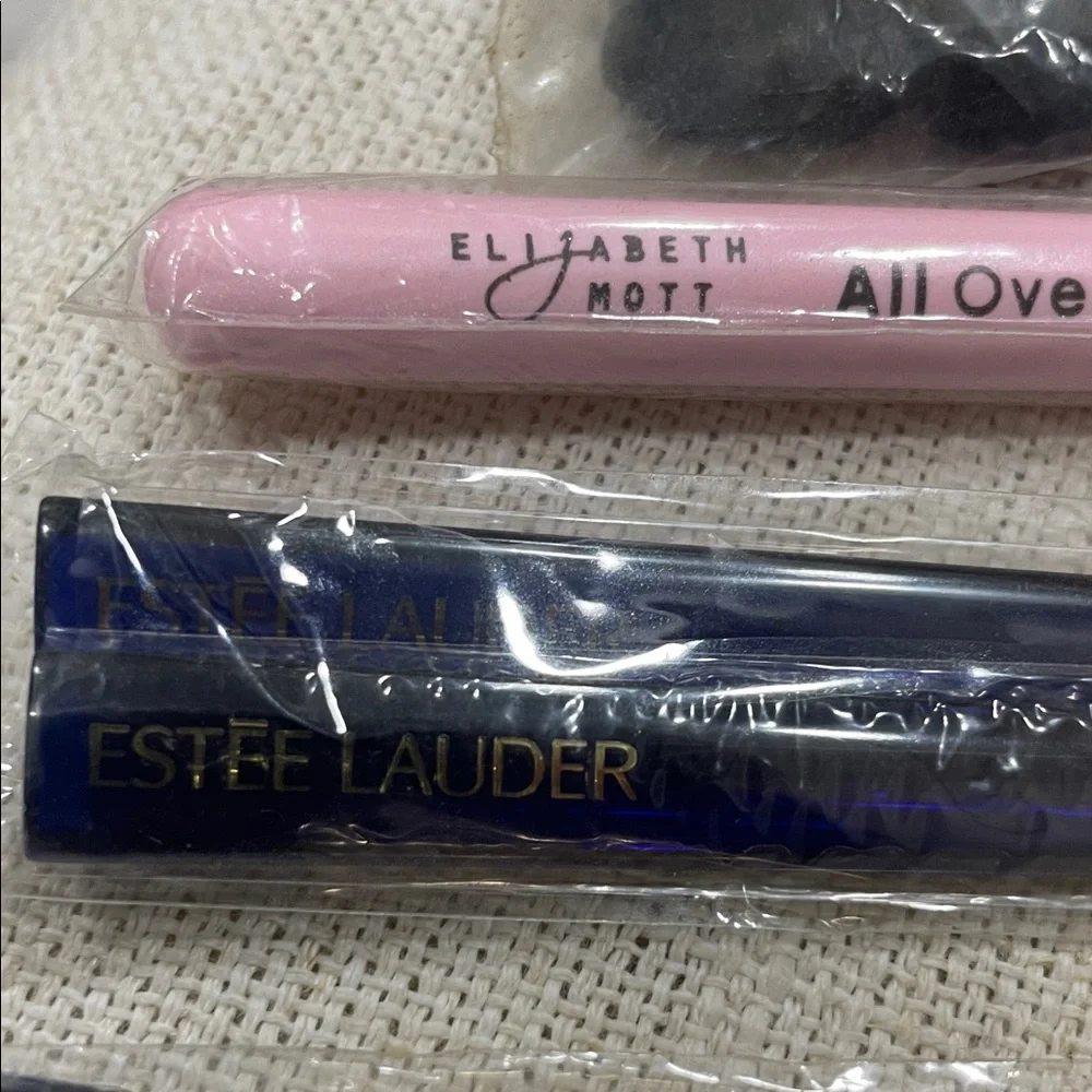 Bundle/Lot Makeup Brushes: Estee Lauder F.A.R.A.H Luxie Eliz Arden